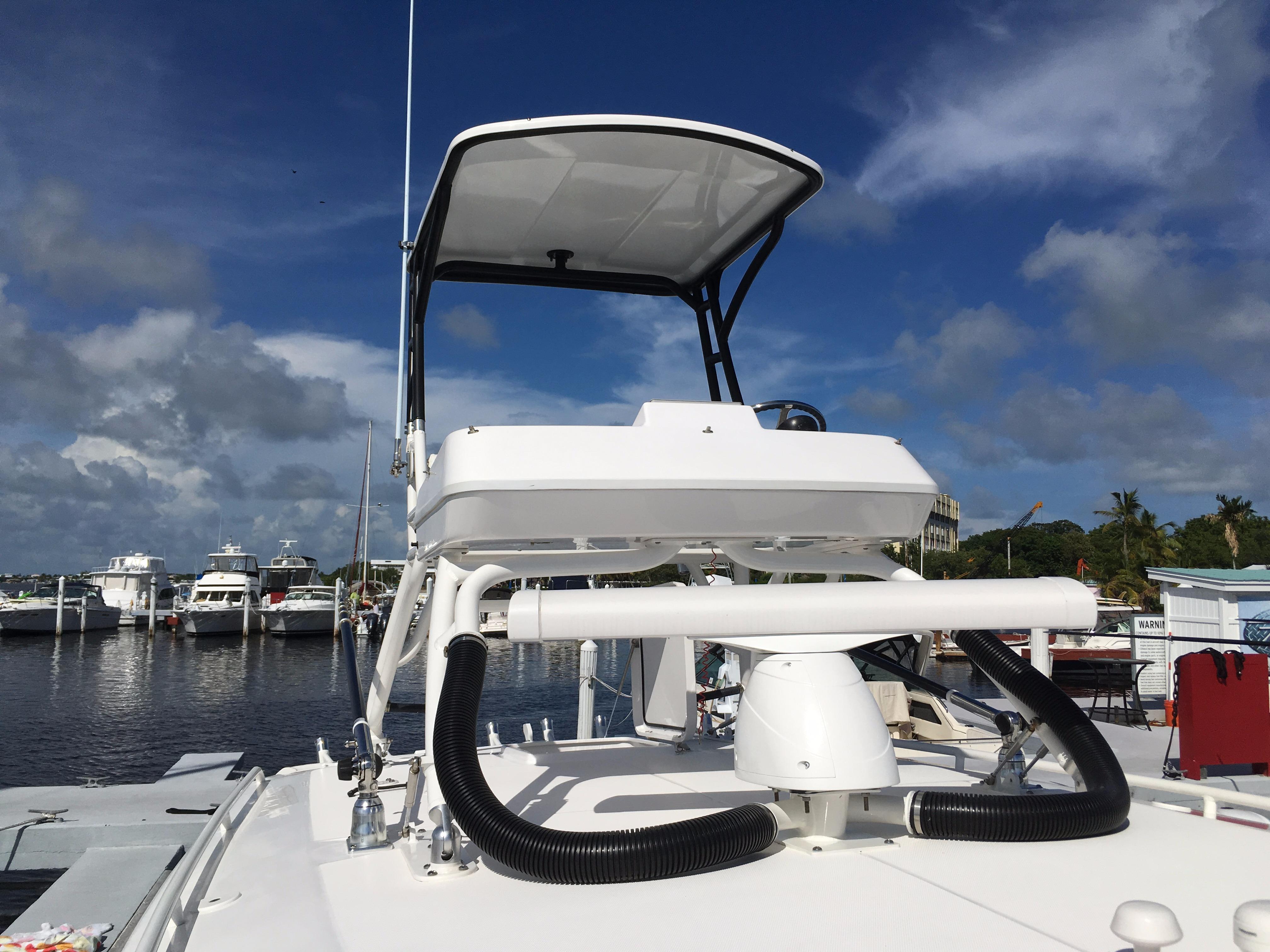 2013 Everglades 355CCX