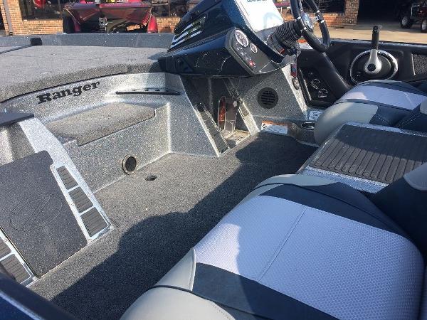 2020 Ranger Boats boat for sale, model of the boat is Z520C Ranger Cup Equipped & Image # 8 of 10