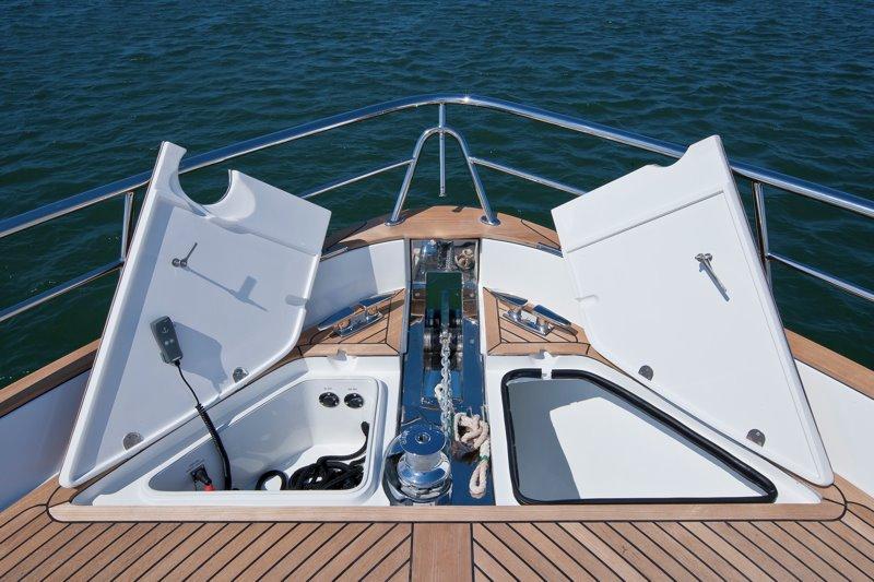 2015 Belize 54 Day Bridge — Windlass Access