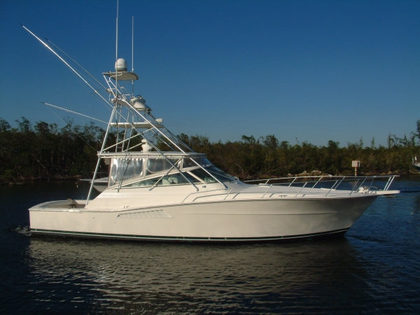 1996 Viking 43' Express Cruiser 