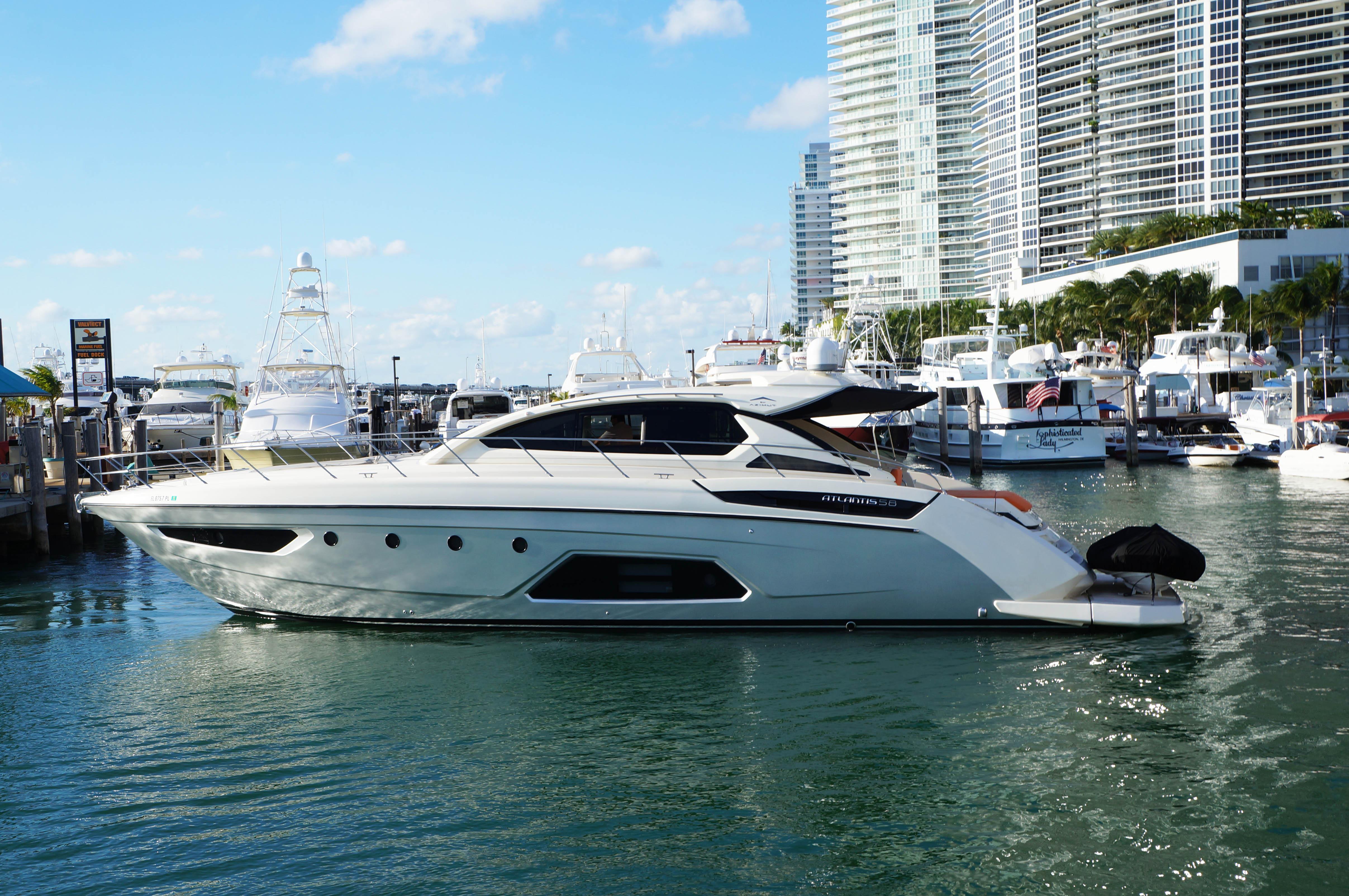 2013 Azimut Atlantis 58