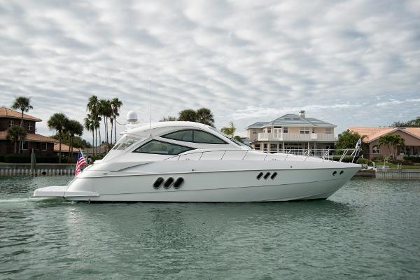 54 ft 2013 Cruisers Yachts 540 Coupe BR5131 YACHT FOR SALE - The Hull ...