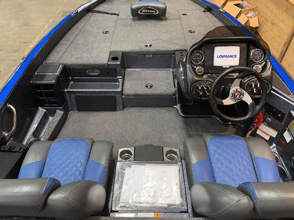 2017 Triton boat for sale, model of the boat is 189 TRX & Image # 8 of 11