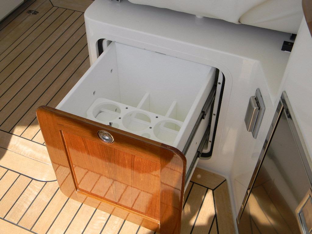 2013 Hunt Yachts Harrier 29 — STBD Seat Locker