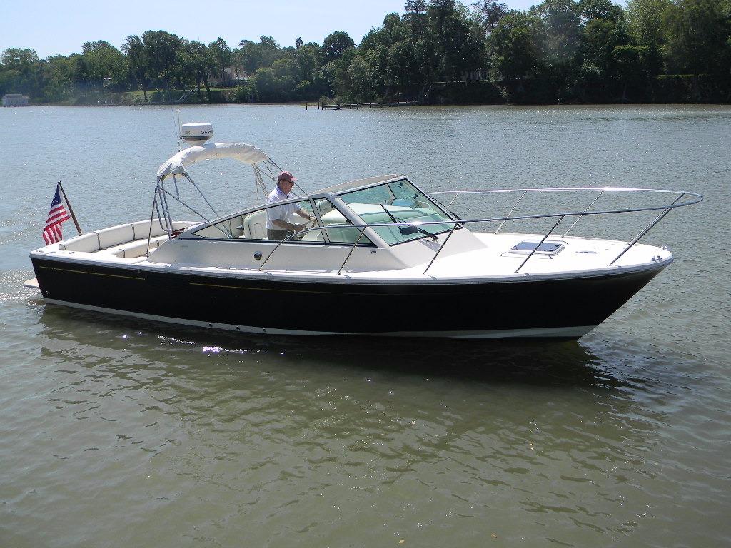 2013 Hunt Yachts Harrier 29 — STBD Profile