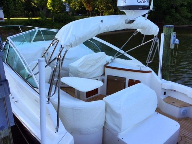 2013 Hunt Yachts Harrier 29 — Covers 3