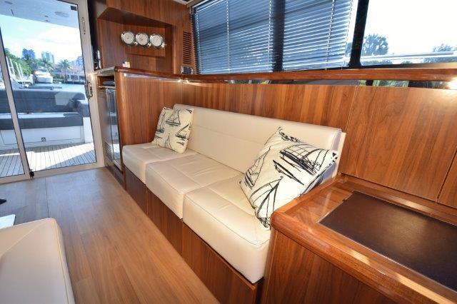 2013 Sealine F45 F49 — Salon