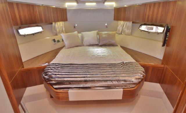 2013 Sealine F45 F49 — Master