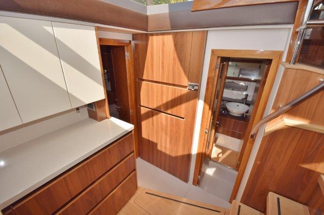 2013 Sealine F45 F49 — Galley
