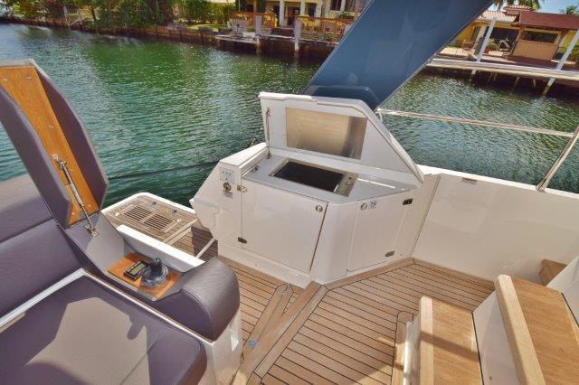 2013 Sealine F45 F49 — Aft Deck