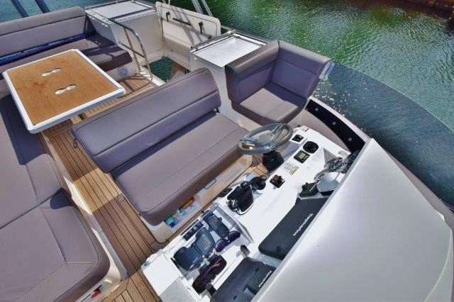 2013 Sealine F45 F49 — Flybridge