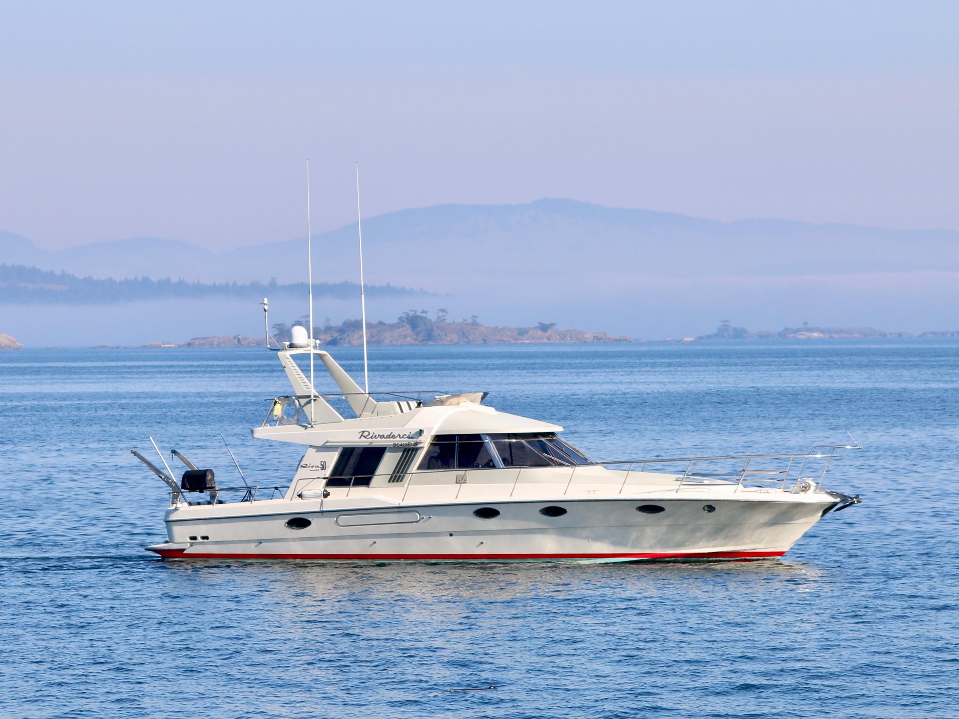 motor yacht for sale canada