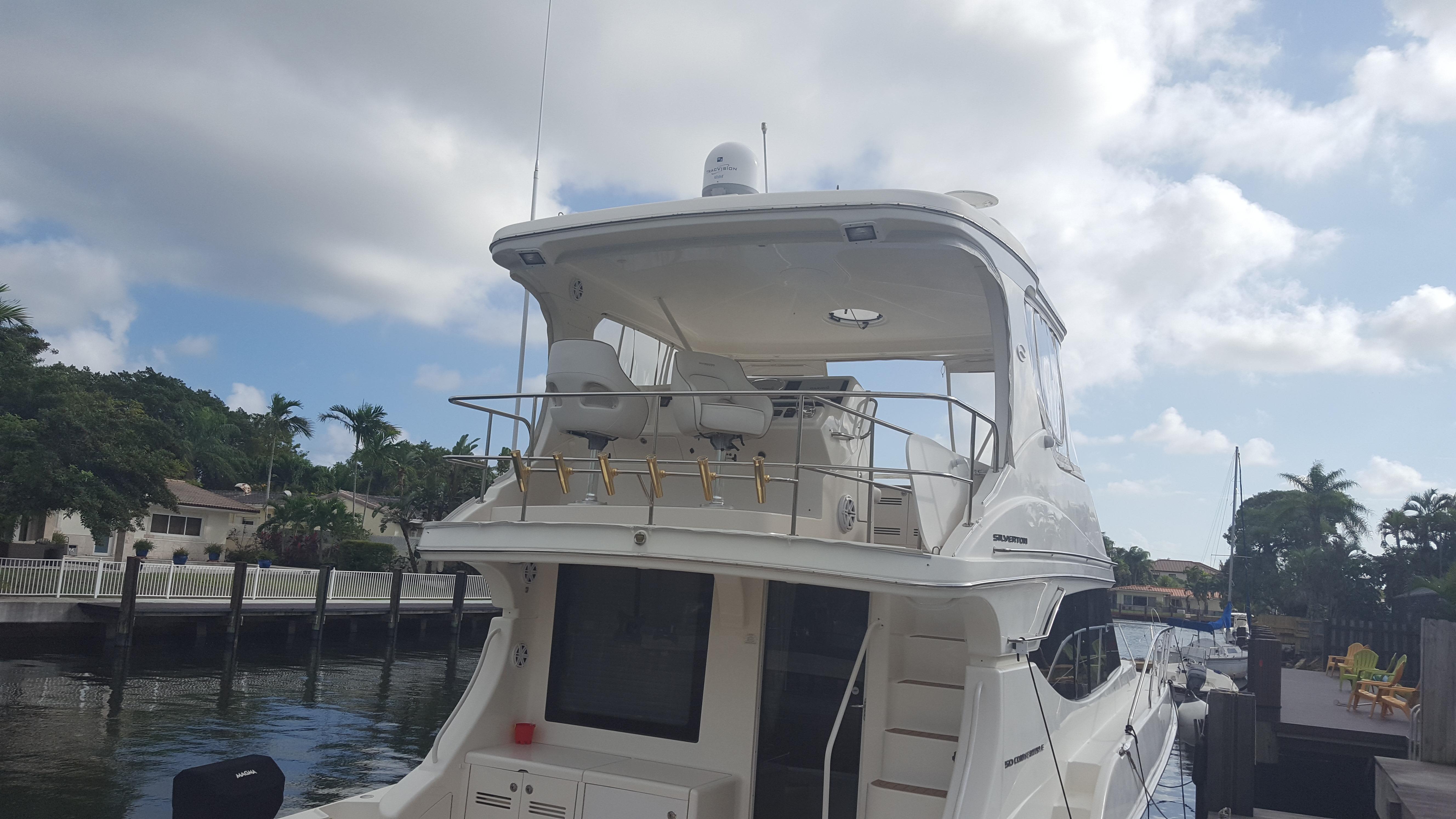 50 Silverton Convertible 2006 | HMY Yachts