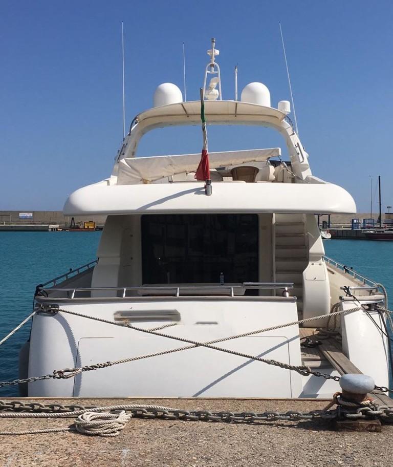 Yacht