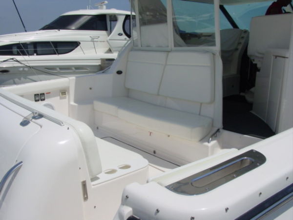 TRUE FANTASY 2005 Tiara Yachts 4400 Sovran Yacht For Sale in Winthrop Harbor IL TRUE FANTASY 2005 Tiara Yachts 4400 Sovran Yacht For Sale in Winthrop Harbor IL