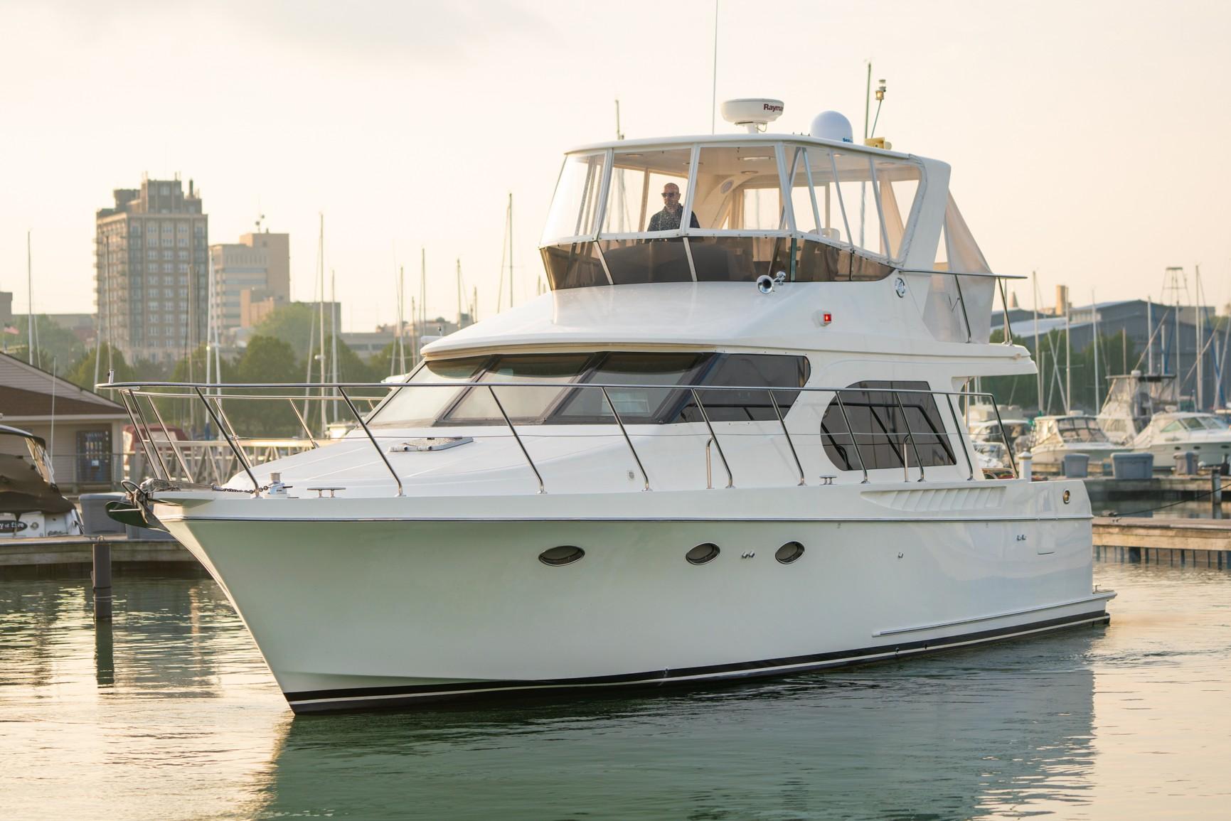 45 Ocean Alexander Sedan 2007 | HMY Yachts