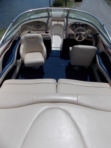 1999 Sea Ray boat for sale, model of the boat is 210 Bow Rider & Image # 4 of 6