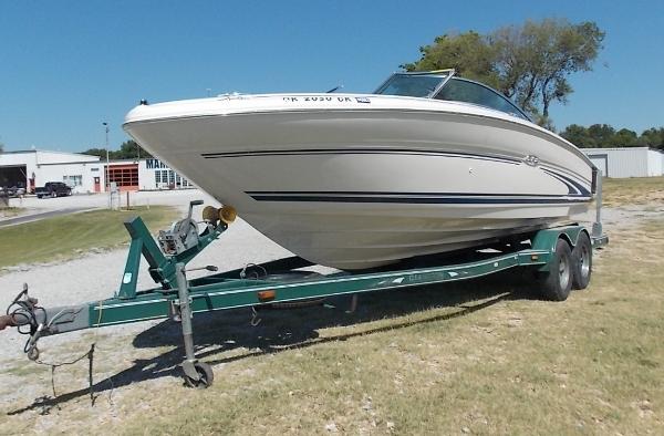 1999 Sea Ray boat for sale, model of the boat is 210 Bow Rider & Image # 2 of 6