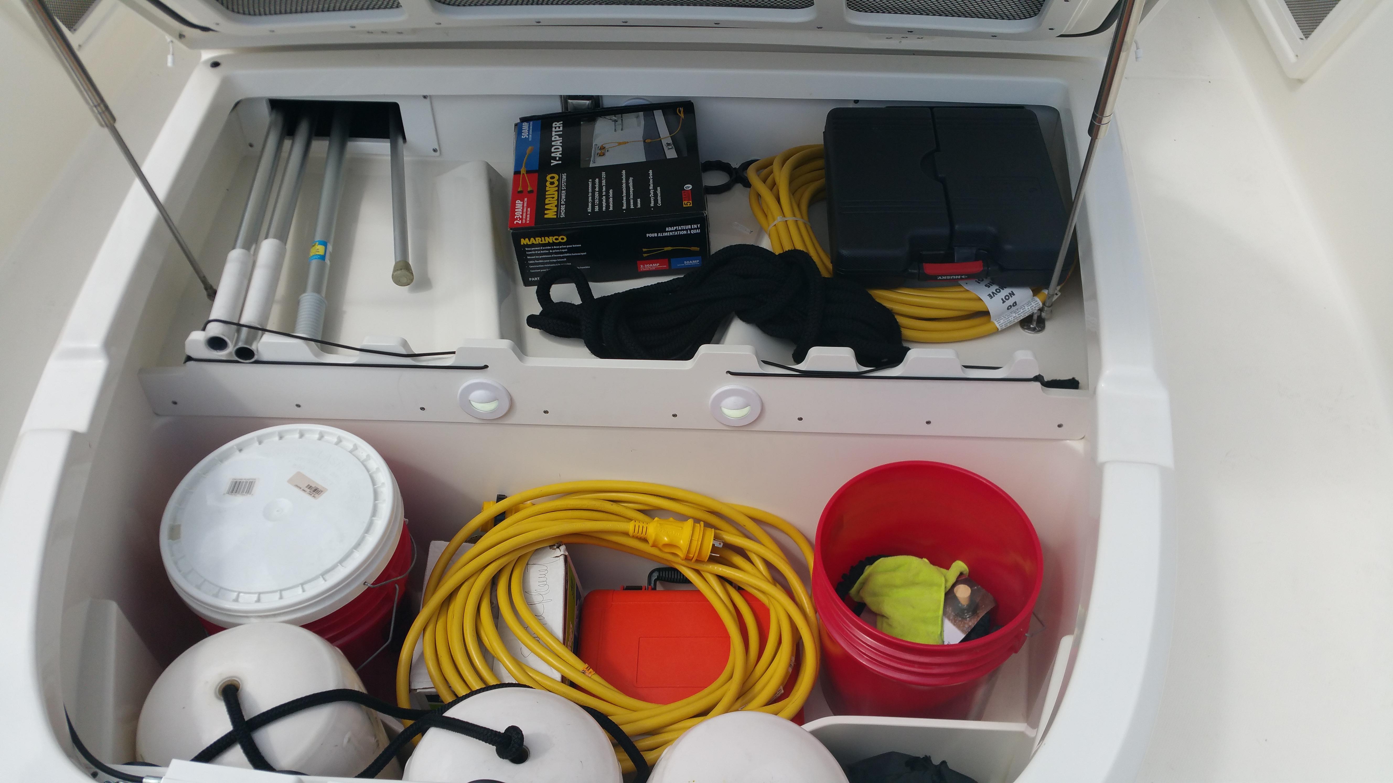 2014 Boston Whaler 370 Outrage