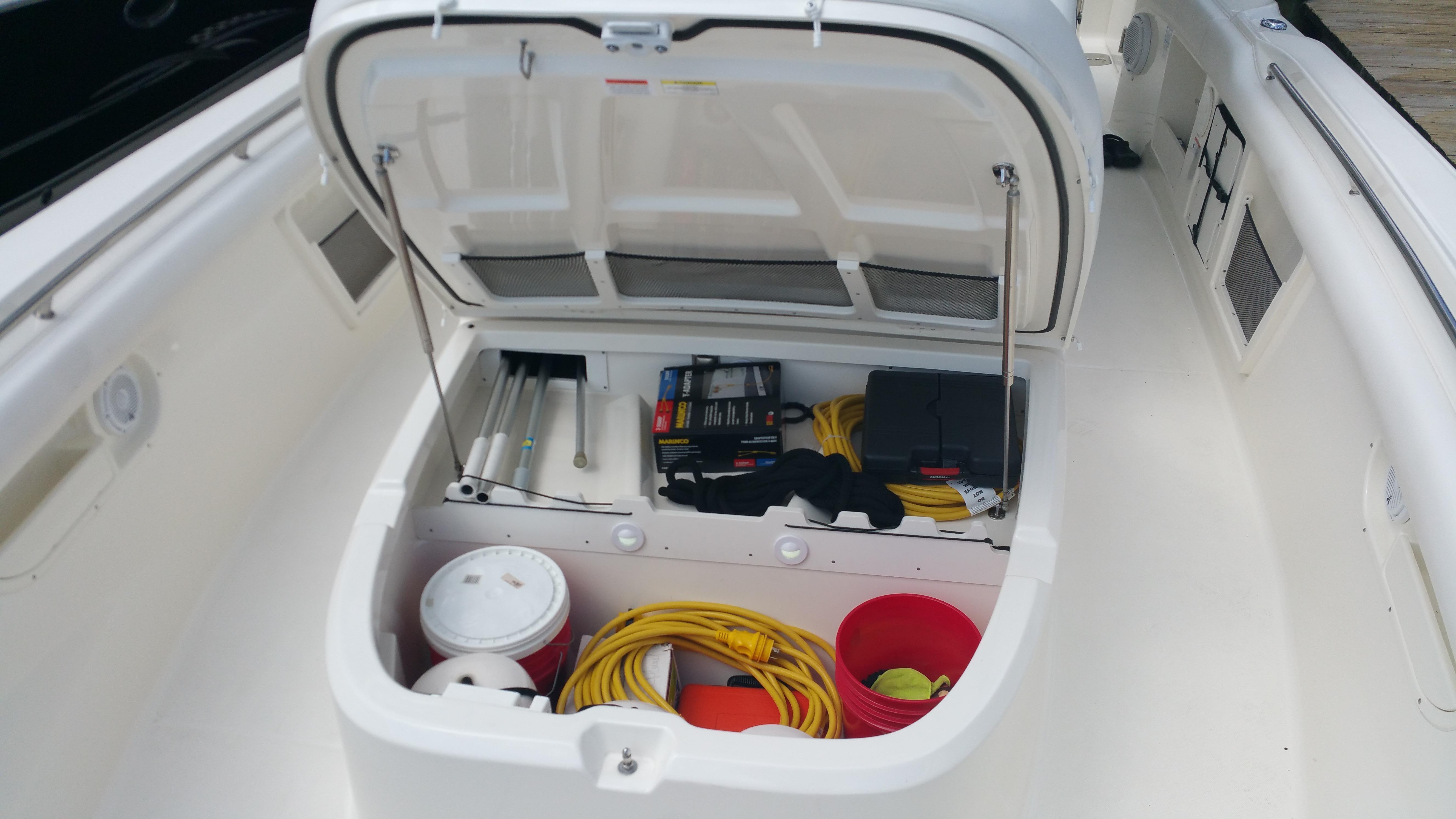 2014 Boston Whaler 370 Outrage