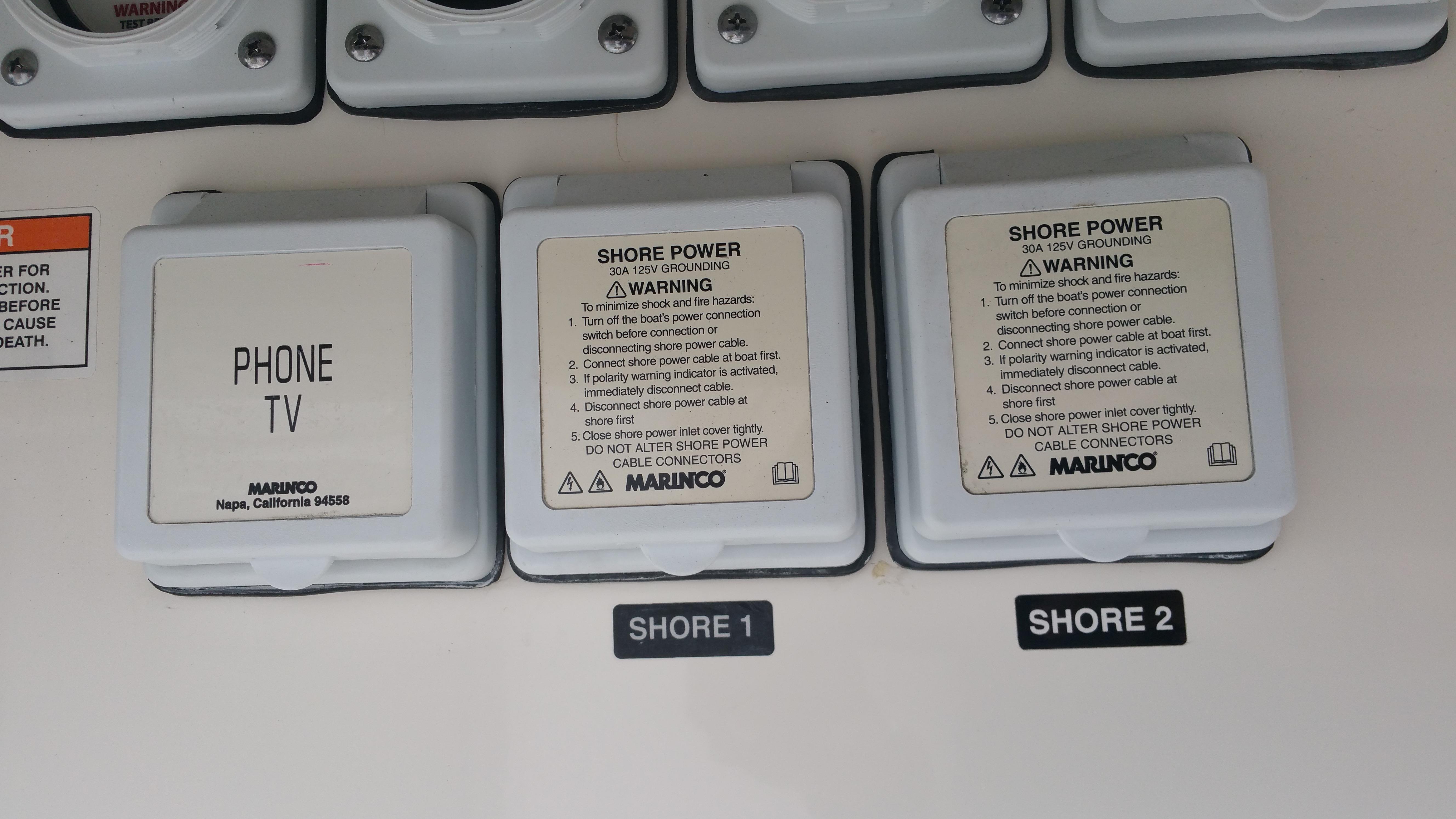 2014 Boston Whaler 370 Outrage