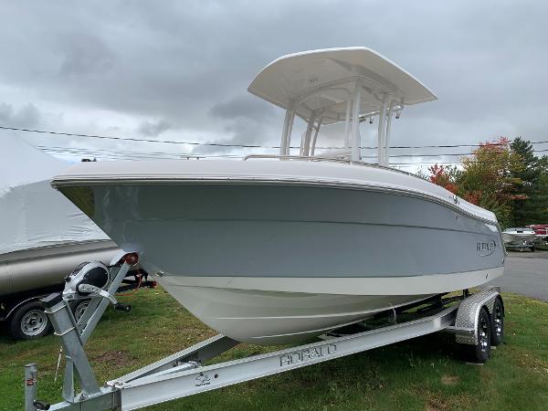 2020 Robalo boat for sale, model of the boat is 222 EXPLORER & Image # 1 of 9