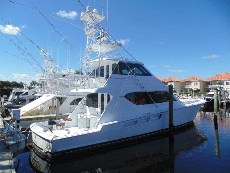 65 Hatteras Convertible 2002 