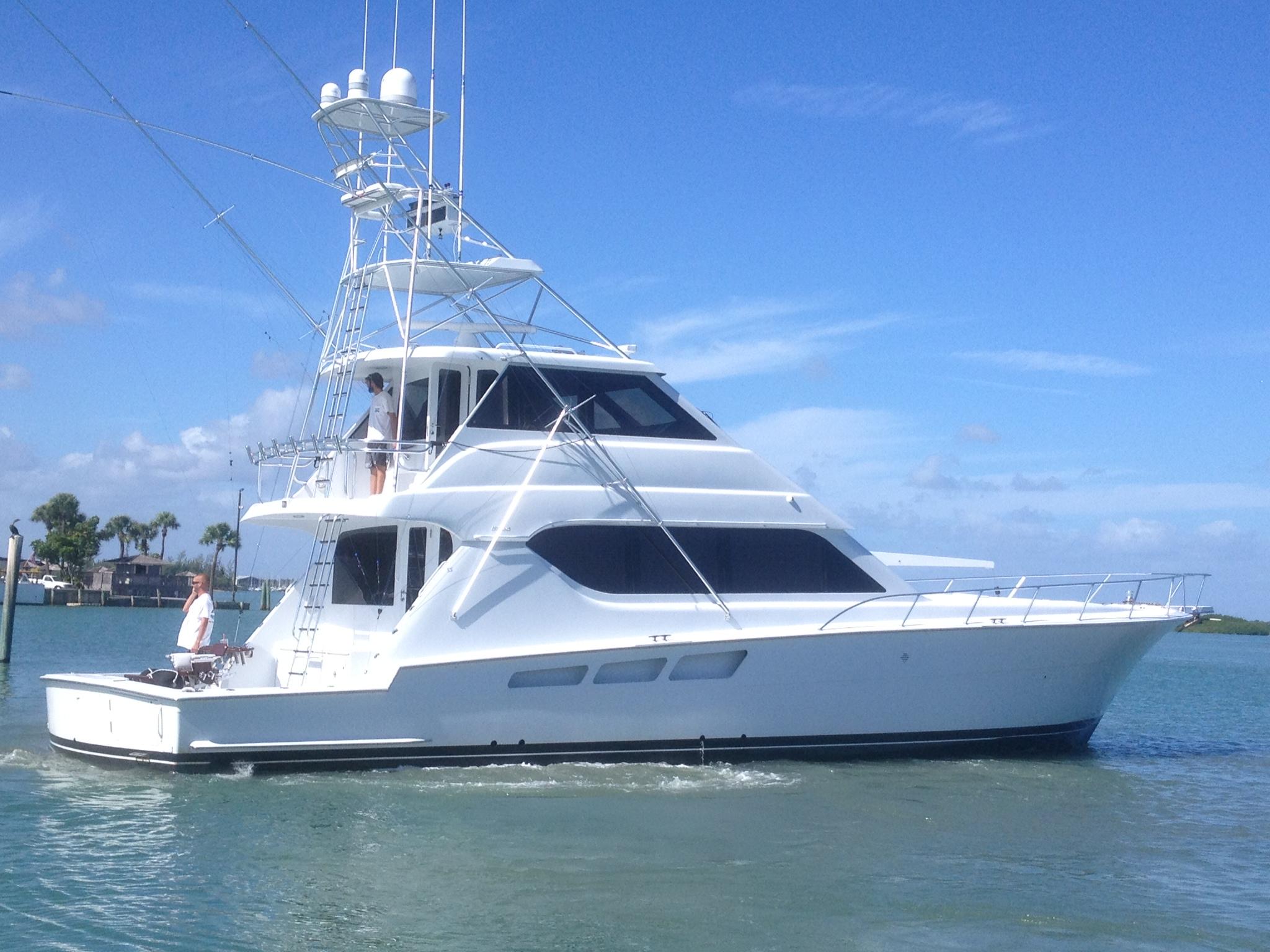 65 Hatteras Convertible 2002 