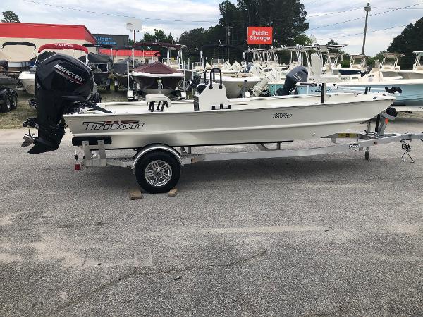 2020 Triton boat for sale, model of the boat is 1862 CC Bay & Image # 6 of 20