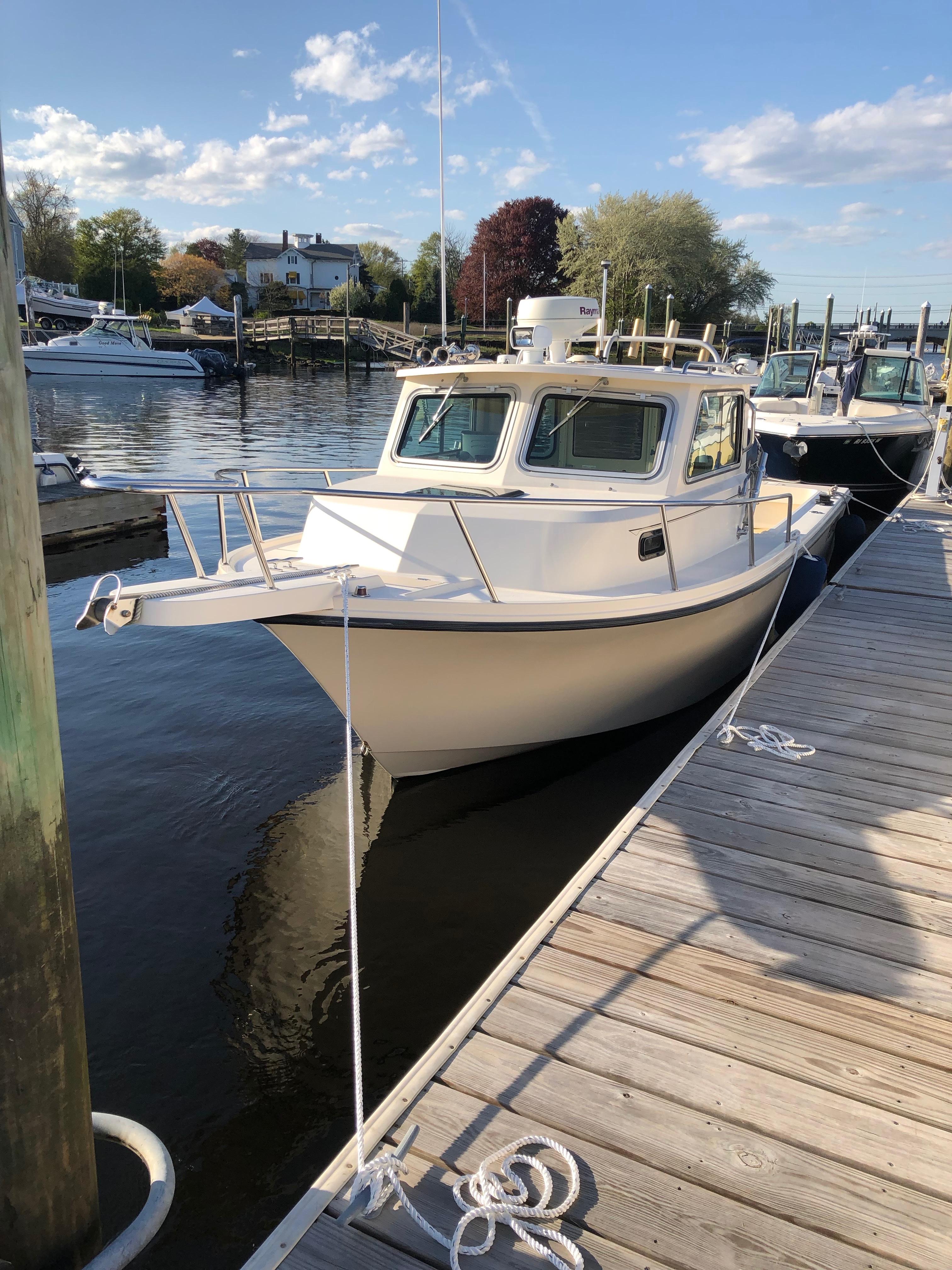 Parker 2320 Sl Sport Cabin Power Boats For Sale Striper Marina