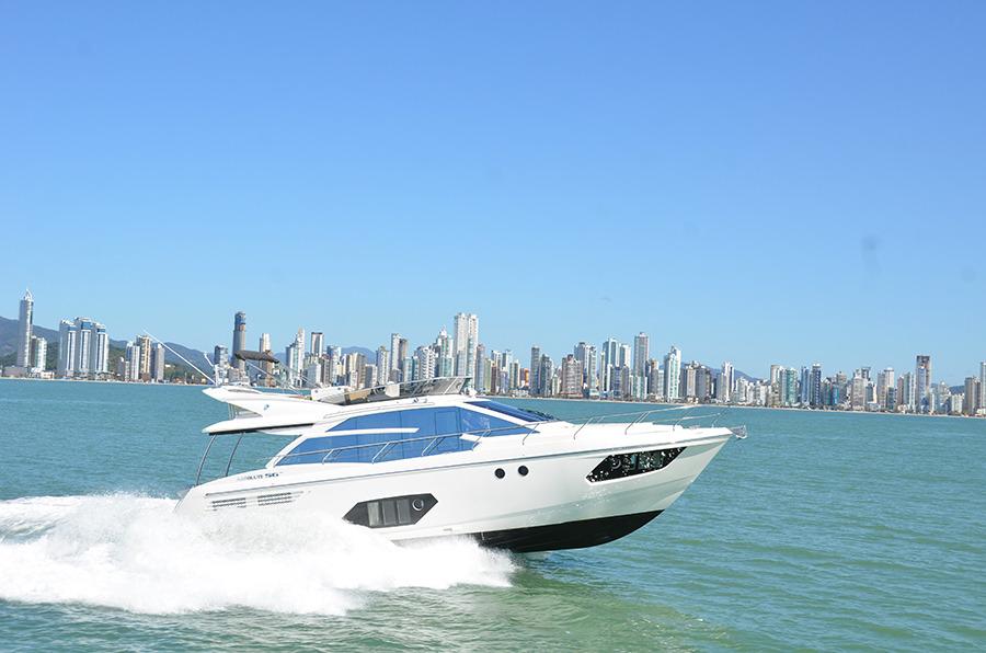 2014 Absolute 56 FLY