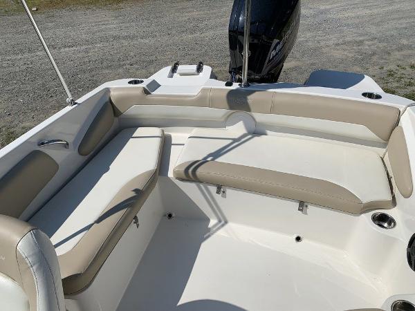 2016 Stingray boat for sale, model of the boat is 18' & Image # 4 of 10