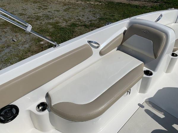 2016 Stingray boat for sale, model of the boat is 18' & Image # 7 of 10