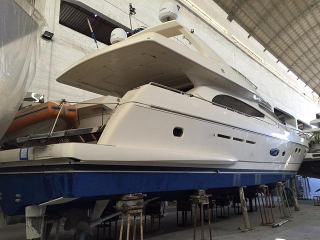  2004 Ferretti Yachts 730 Yacht For Sale in Tuscany 