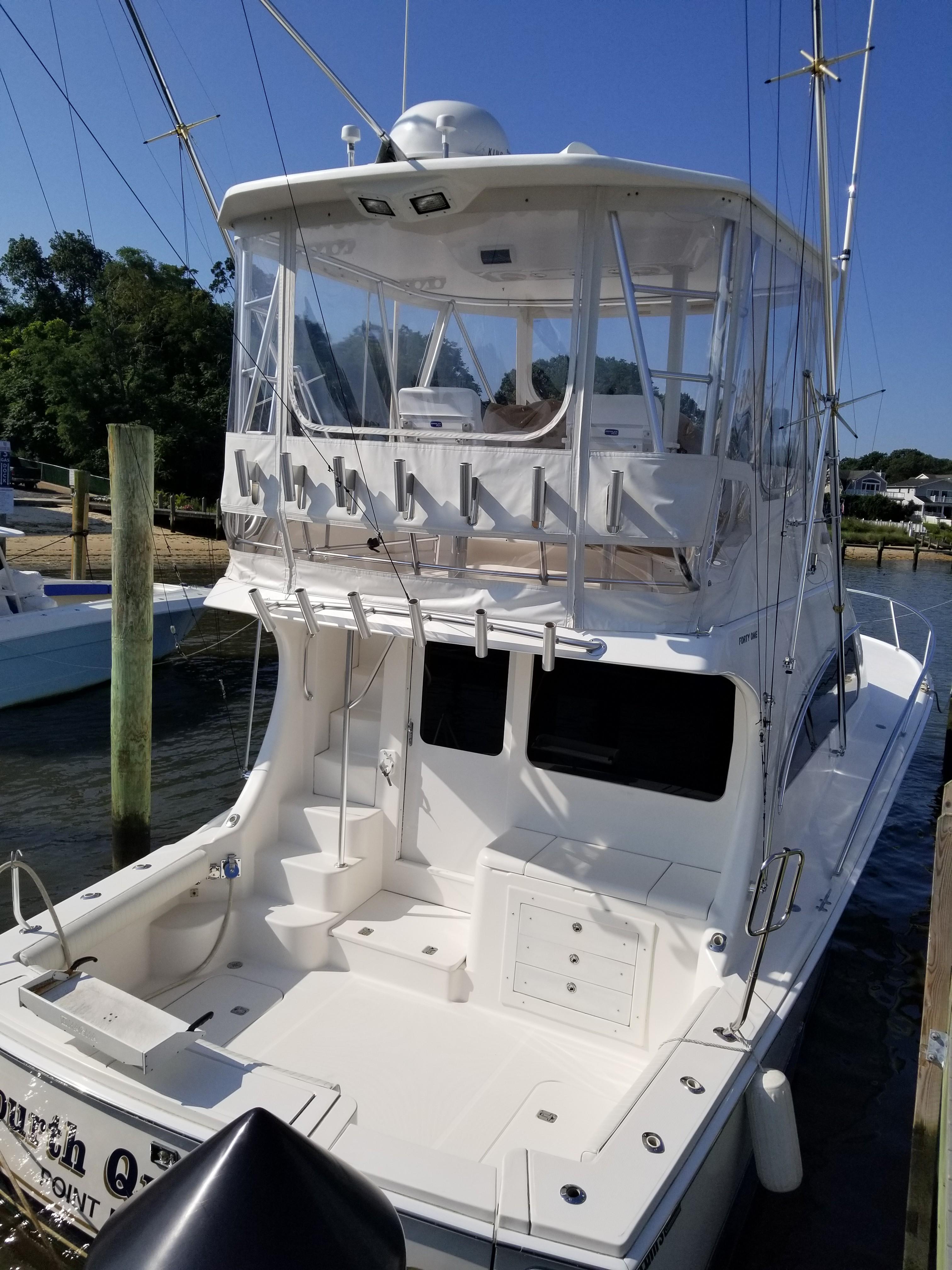 41 Luhrs Convertible 2005 | HMY Yachts