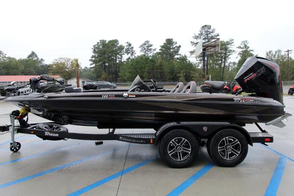 2020 Triton boat for sale, model of the boat is 18 TRX & Image # 4 of 21