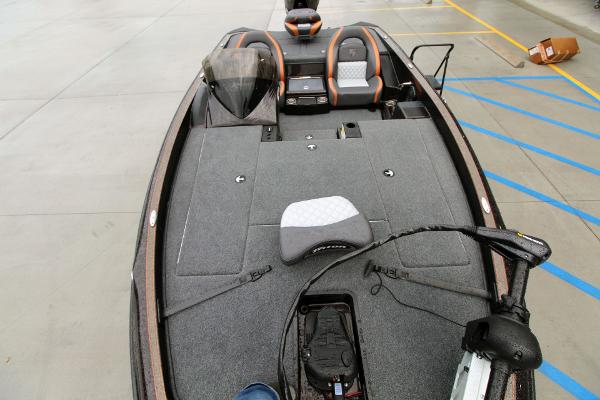 2020 Triton boat for sale, model of the boat is 18 TRX & Image # 11 of 21