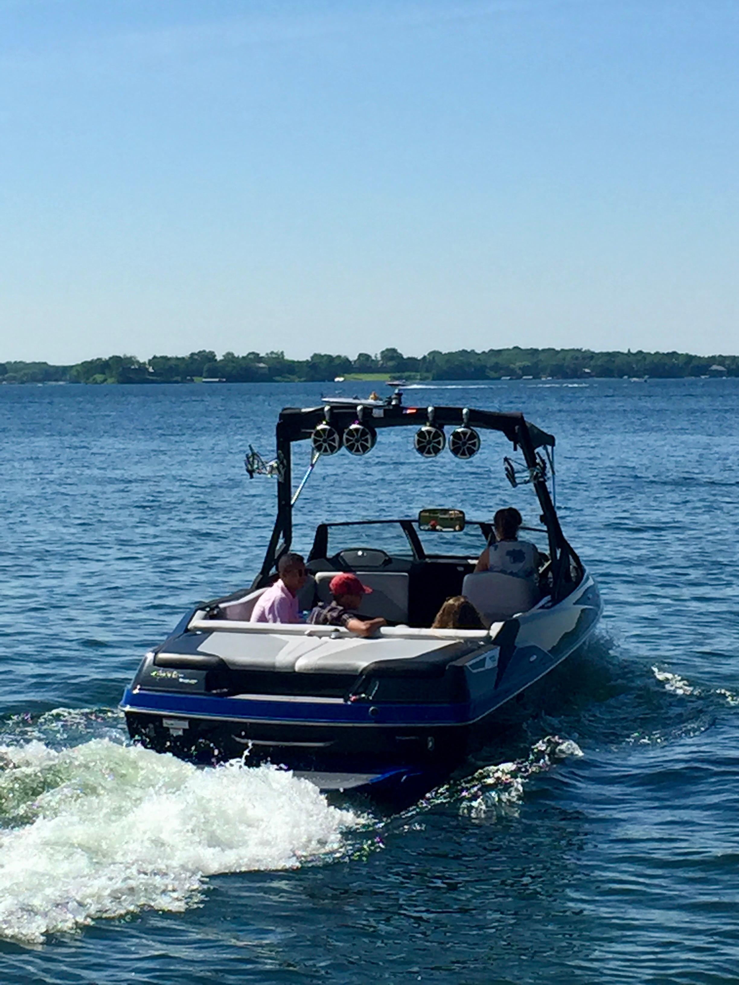 Used 2015 Axis T23, 55391 Wayzata - Boat Trader