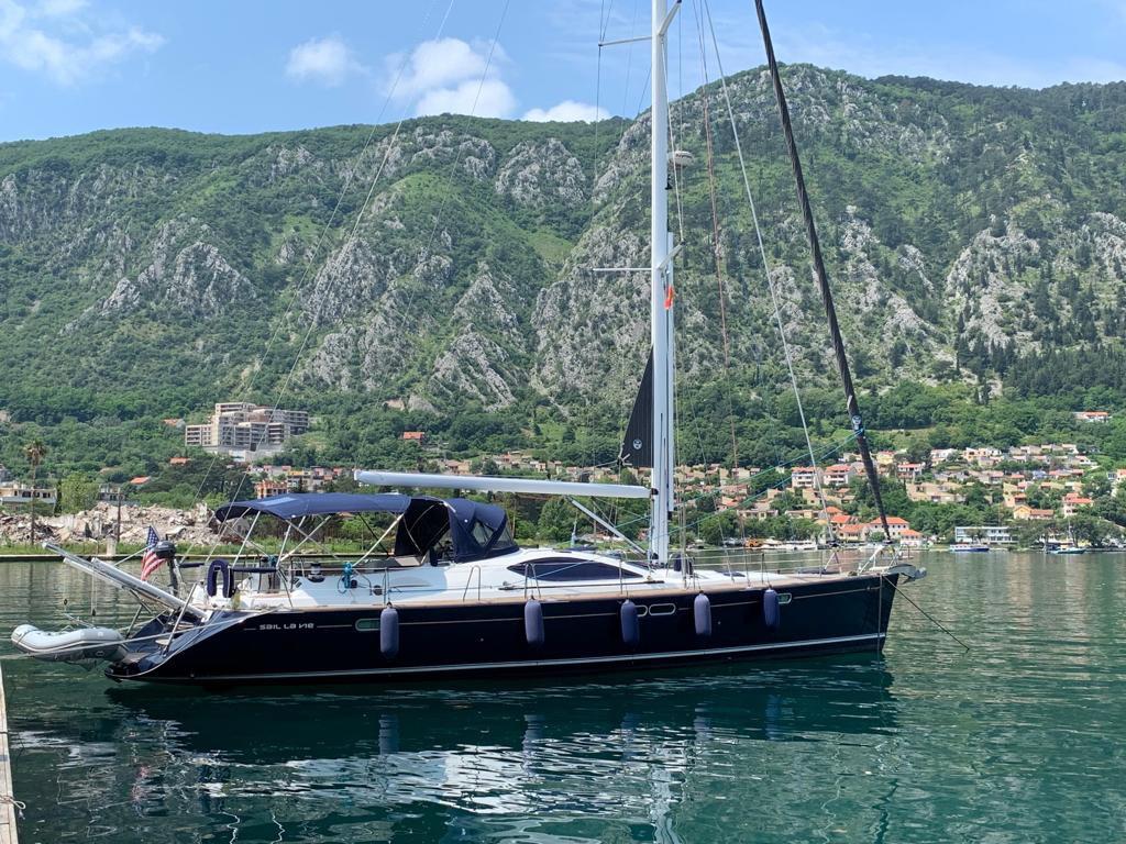 la vie yacht for sale