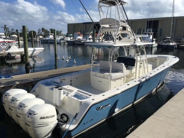2018 Mako boat for sale, model of the boat is 414 CC Sportfish Edition & Image # 1 of 31