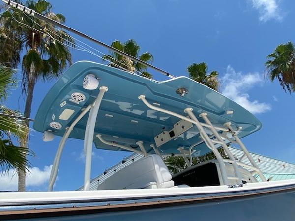 2018 Mako boat for sale, model of the boat is 414 CC Sportfish Edition & Image # 4 of 31