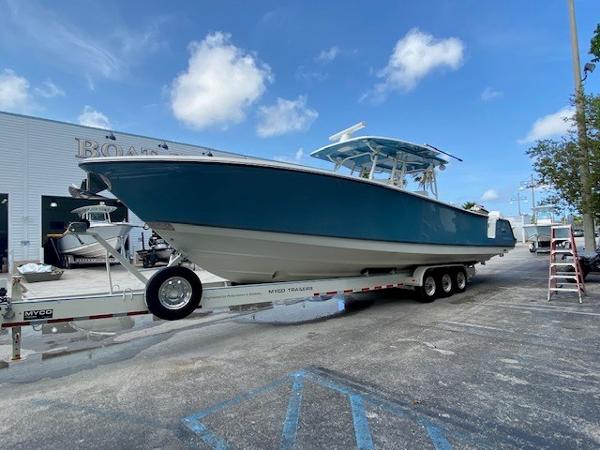 2018 Mako boat for sale, model of the boat is 414 CC Sportfish Edition & Image # 2 of 31