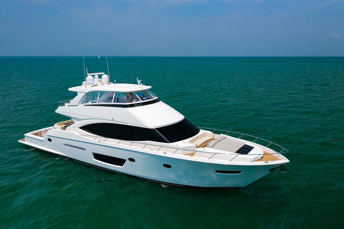 82 foot motor yacht