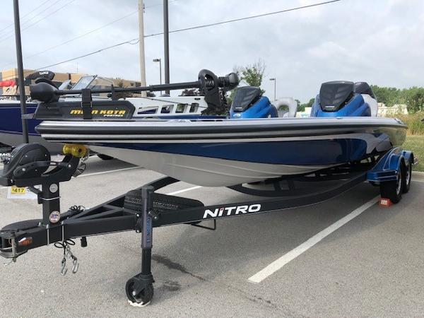 2018 Nitro boat for sale, model of the boat is Z21 & Image # 2 of 36