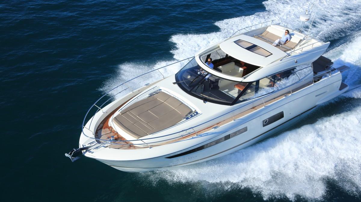 2016 Prestige 550S Coupe' Yacht For Sale in 2016 Prestige 550S Coupe' Yacht For Sale in