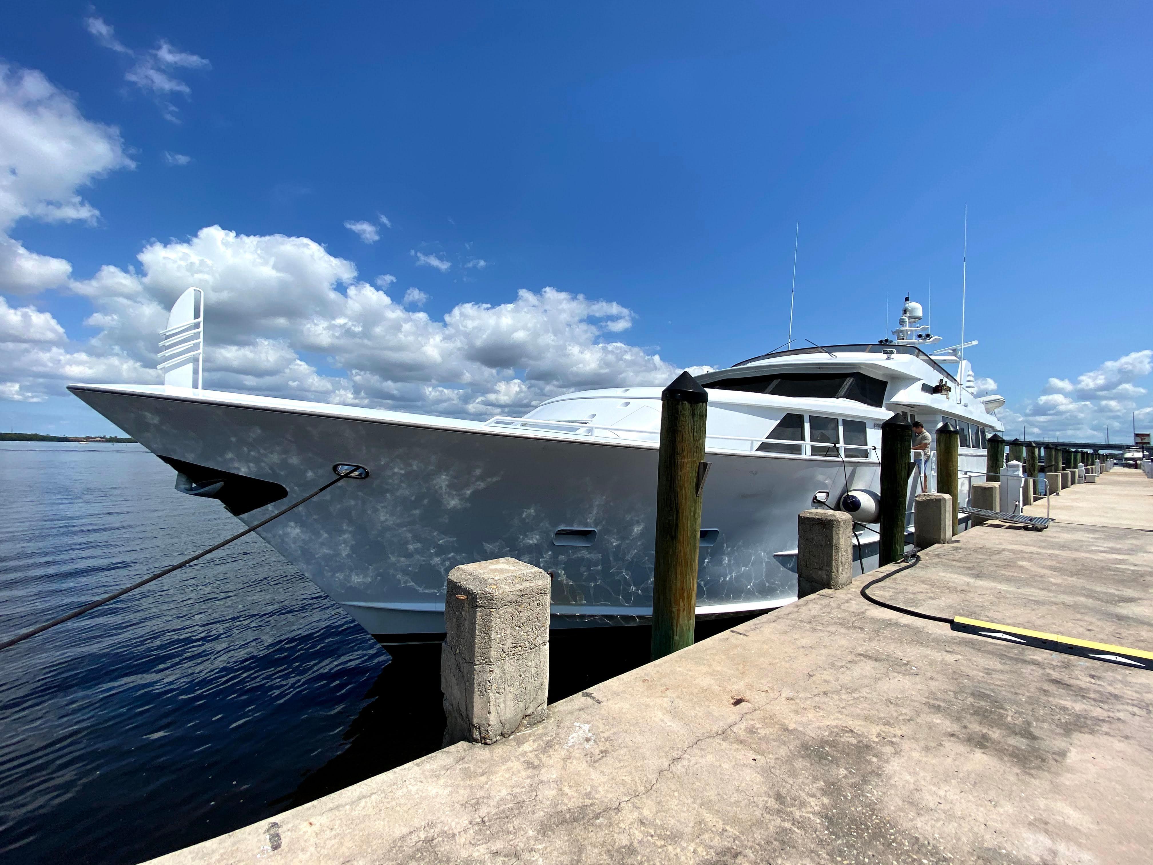 broward 85 yacht