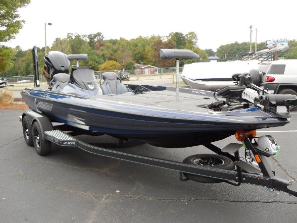 2021 Skeeter boat for sale, model of the boat is ZXR 20 & Image # 14 of 34