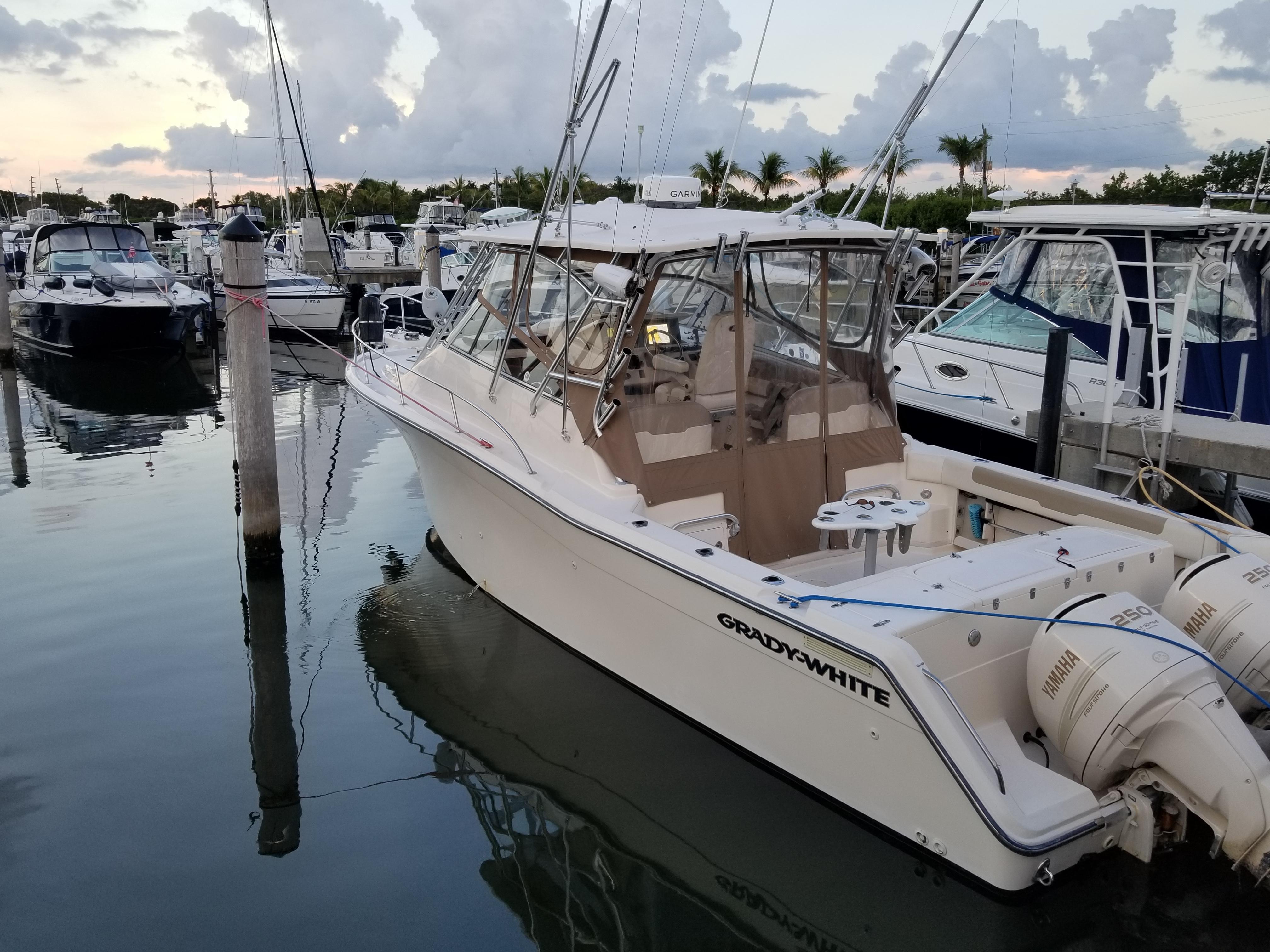 Grady-white 2005 330 Express 33 Yacht for Sale in US