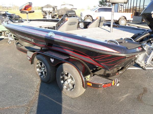 2020 Phoenix boat for sale, model of the boat is 919 ProXP & Image # 10 of 21