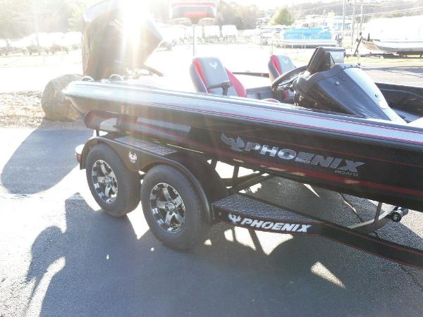 2020 Phoenix boat for sale, model of the boat is 919 ProXP & Image # 12 of 21